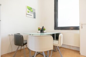 Basic Apartment | Dining - Long Stay 3BR Apartment Near Center (Wien)