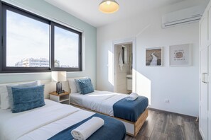 Appartement, 2 slaapkamers, keuken, uitzicht op stad | Lakens van Egyptisch katoen, luxe beddengoed, individueel gedecoreerd