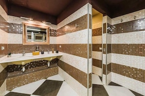 Family Duplex, 1 Bedroom | Bathroom - Arena House (Genova)