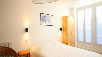 1 bedroom, iron/ironing board, travel crib, free WiFi