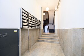 Interior - Cosy 1-bedroom flat in the centre of Madrid Tempory PEL300I (Madrid)