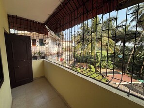 Interior - Casa de Aaron with beachfront access, located on the Colva beach Road (Colva)