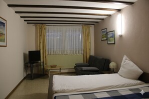 WiFi, bed sheets - Ideal for fitters, bikers, hikers (Brimingen)