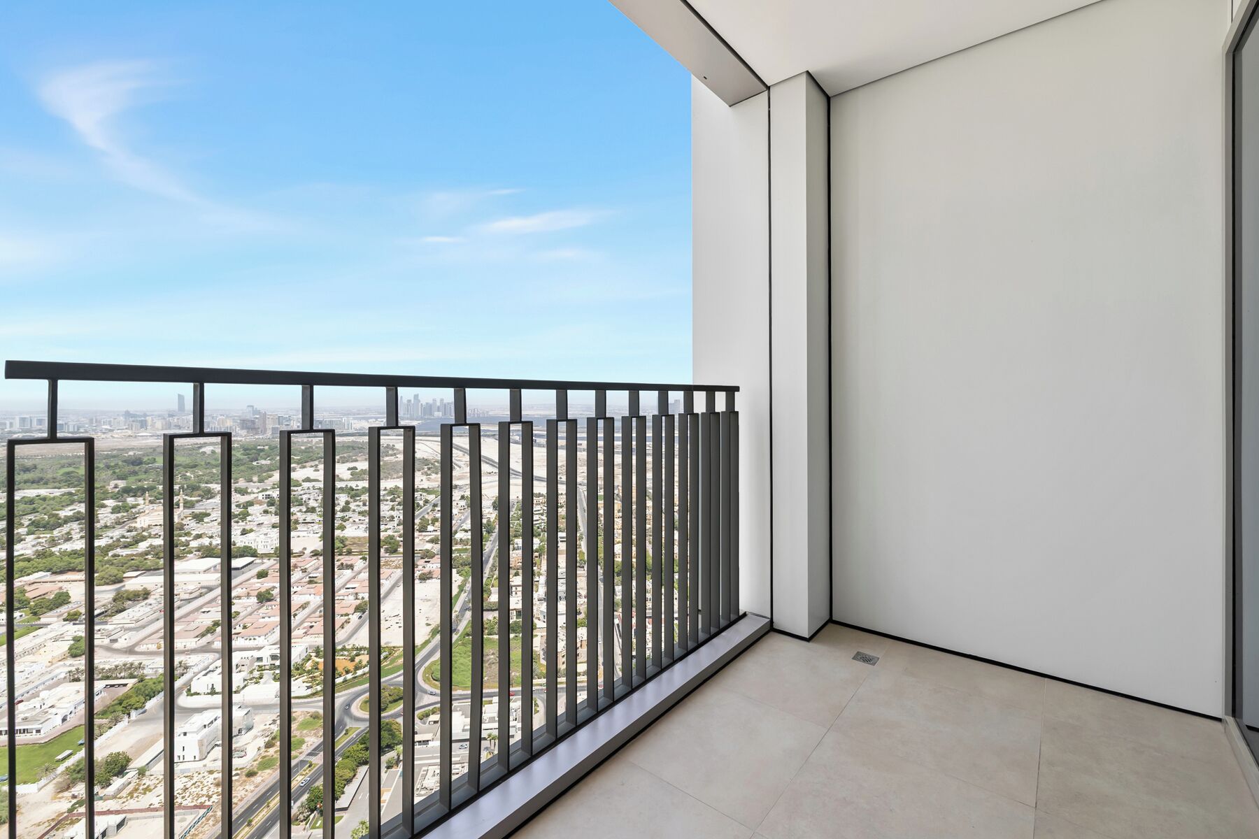 Apartamento luxo, sacada, vista para o deserto | Parte interna