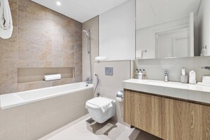 Deluxe Apartment, Balcony, Desert view | Bathroom - 1BR Downtown and Dubai Frame Views (Dubai)