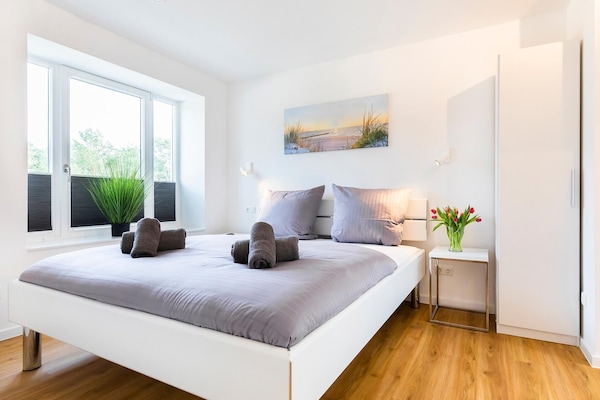 2 Schlafzimmer: 2 x Doppelbett (180 x 200cm)