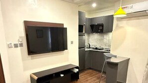 Deluxe Studio Suite | Living area - Moz One Executive Guest Rooms-Amorè (Lagos)