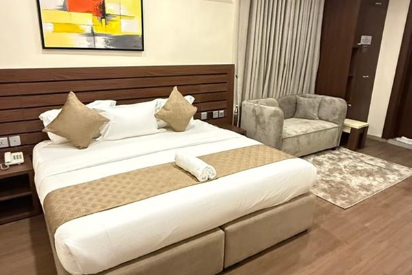 Studio Deluks | Ruang kerja ramah laptop dan Wi-Fi gratis