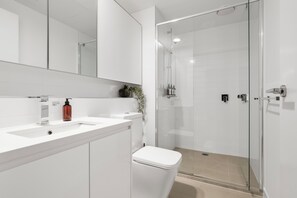 Assecador de cabells i bidet 