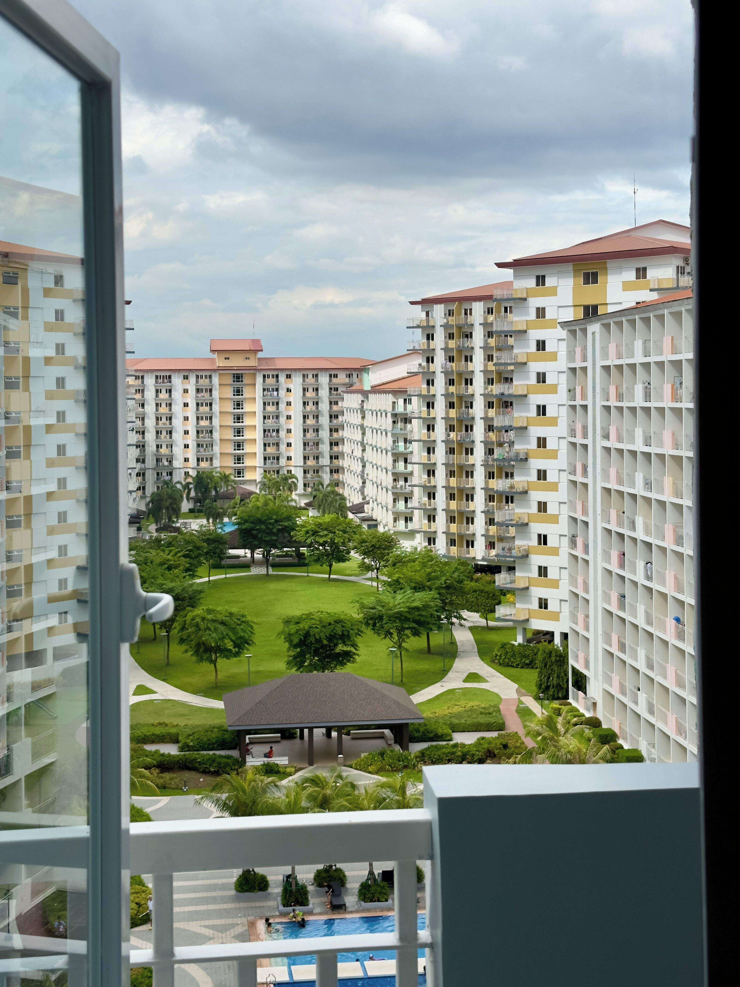 Apartamento clásico, vistas a la piscina | Vistas del balcón