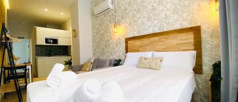 Bügeleisen/Bügelbrett, kostenloses WLAN, Bettwäsche