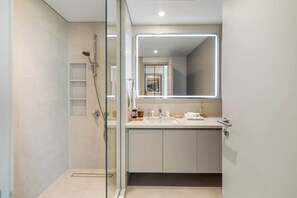 Luxury Apartment, Balcony, Harbour View | Bathroom - Serene 1BR Escape with Burj Khalifa View (Dubai)