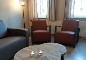 TV - Vakantieboerderij Tergracht - t Huuske (Epen)