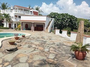 Pool - Serene 4-bedroom villa with beachfront in beautiful Watamu Beach (Watamu)