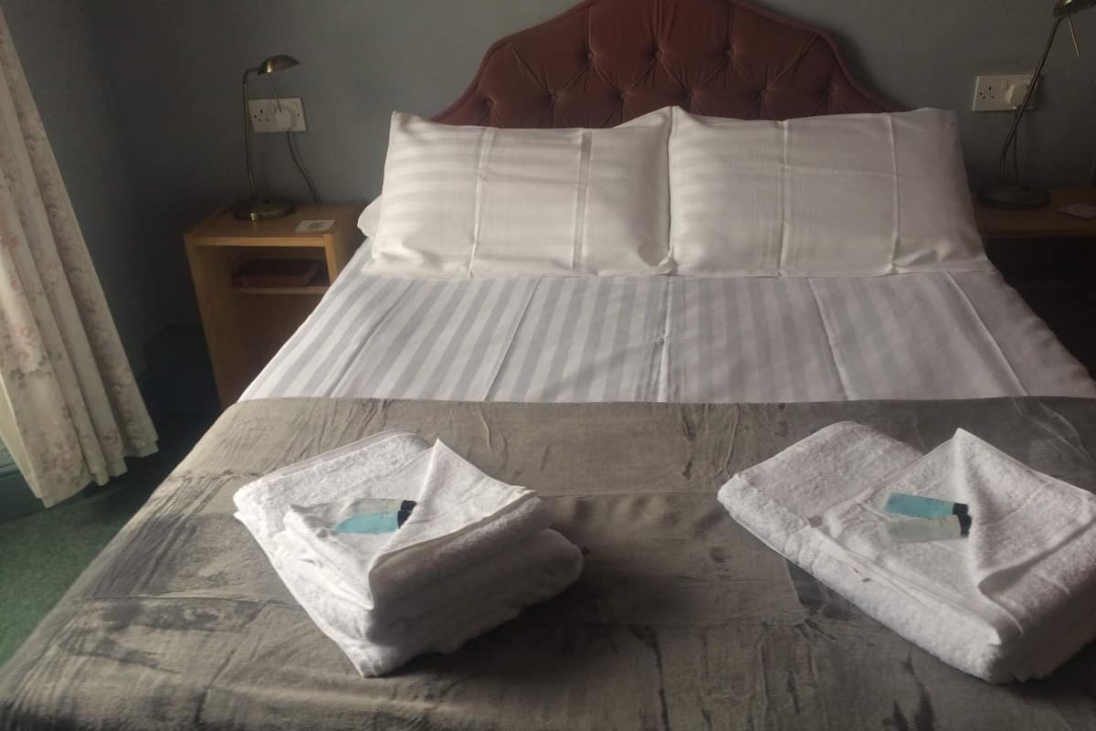 Double Room | Soundproofing, iron/ironing board, free WiFi