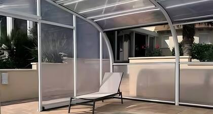 Holiday Home 'L'Escale Des Copains' with Private Pool, Private Terrace and Wi-Fi