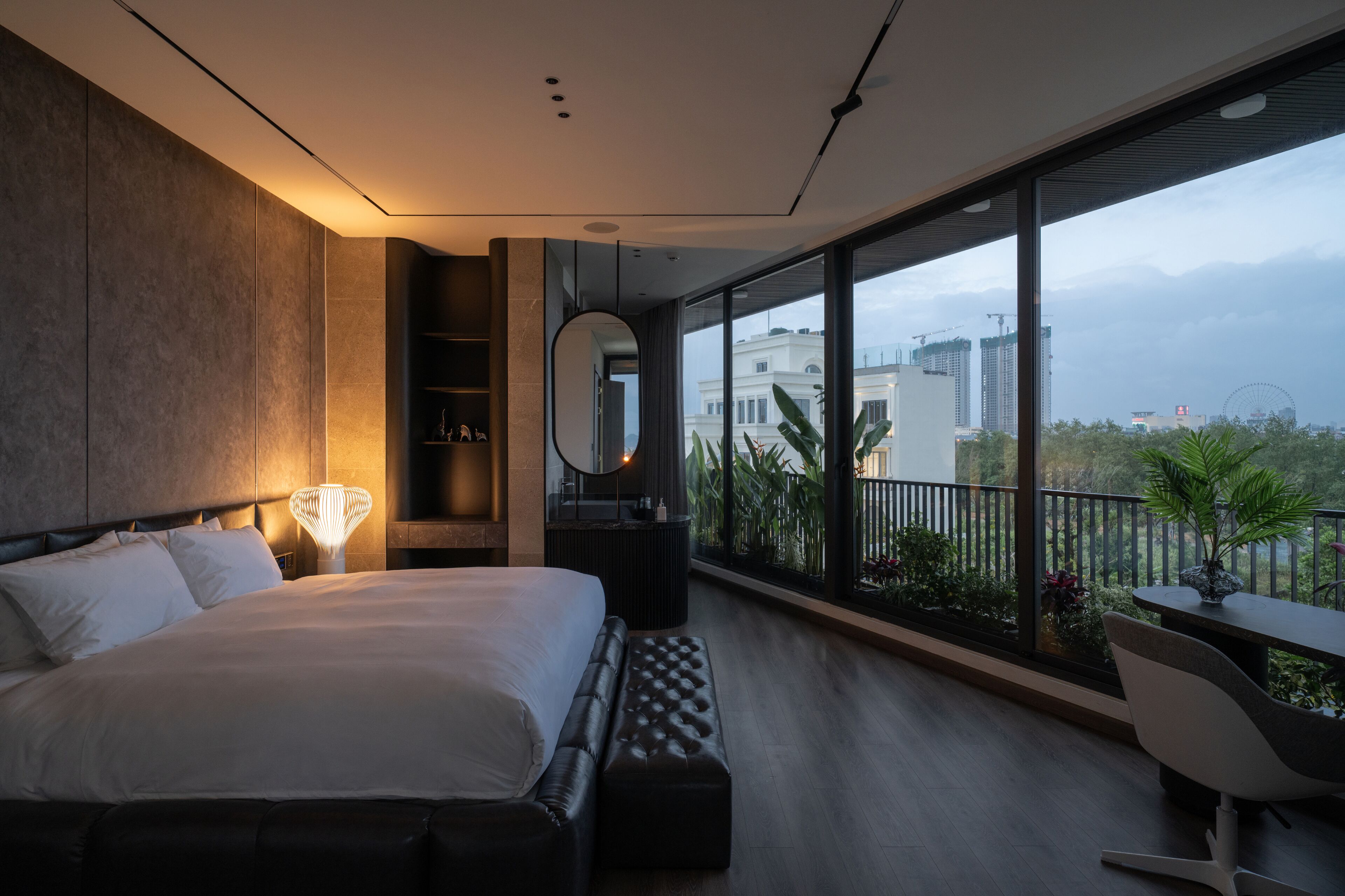 6 dormitorios, tabla de planchar con plancha, wifi y ropa de cama