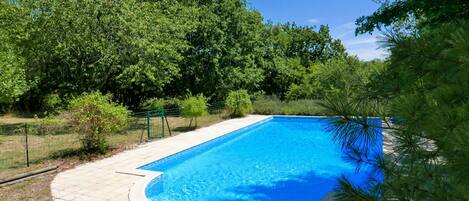 Piscine extérieure, piscine chauffée