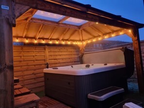 Bain à remous extérieur