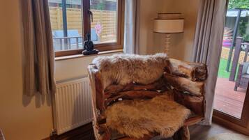 Cabin, 2 Bedrooms, Accessible, Balcony | Interior