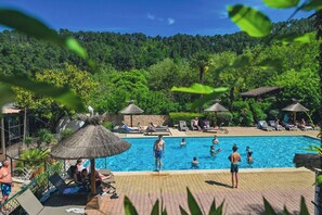 Pool - Hameau du Prat in southern Ardèche, heated swimming pool, entertainment, bar, restaurant, garden (Ribes)