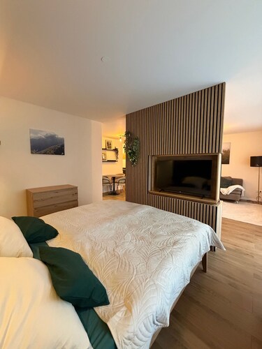 Moderne Erdgeschoss-Wohnung mit Garten - ideal für Kur & Klinik