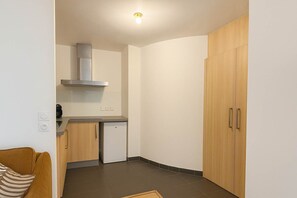 Interior - Courbevoie Studio terrasse situe pres de Paris (Courbevoie)
