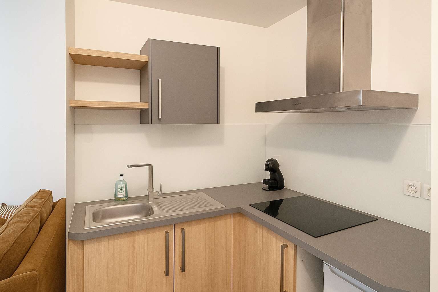 Fridge, microwave, stovetop, coffee/tea maker