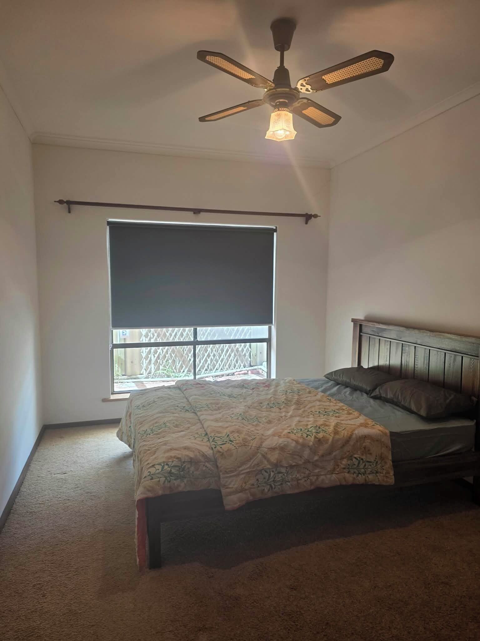 WiFi, bed sheets
