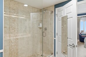 Hair dryer, towels - 10th Floor Westwinds Updated 2BR/2BA Condo at Sandestin (Miramar Beach)