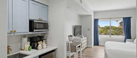 Internet, bed sheets