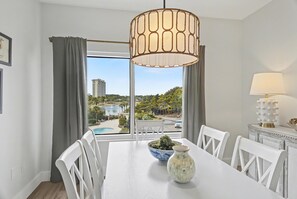 Dining - 1BR Luau Condo at Sandestin Golf & Beach Resort (Miramar Beach)