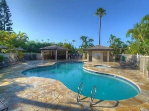 Pool - 2 Bd / 2 Bath across from Ocean and Beach - Maui Banyan G101 (Kihei)