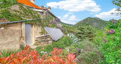 Gîte « Le Galabre » avec vue sur la montagne, Wi-Fi et climatisation