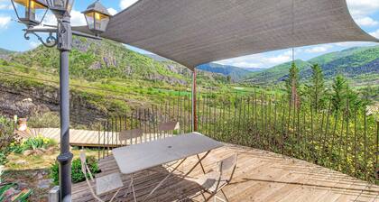 Gßte « Le Galabre » avec vue sur la montagne, Wi-Fi et climatisation