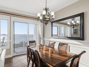 Dining - 11th Floor 3-bedroom Penthouse in Grand Sandestin at Sandestin Golf & Beach Resort! (Miramar Beach)