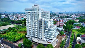 Exterior - Escotel Amazana (South Tangerang)