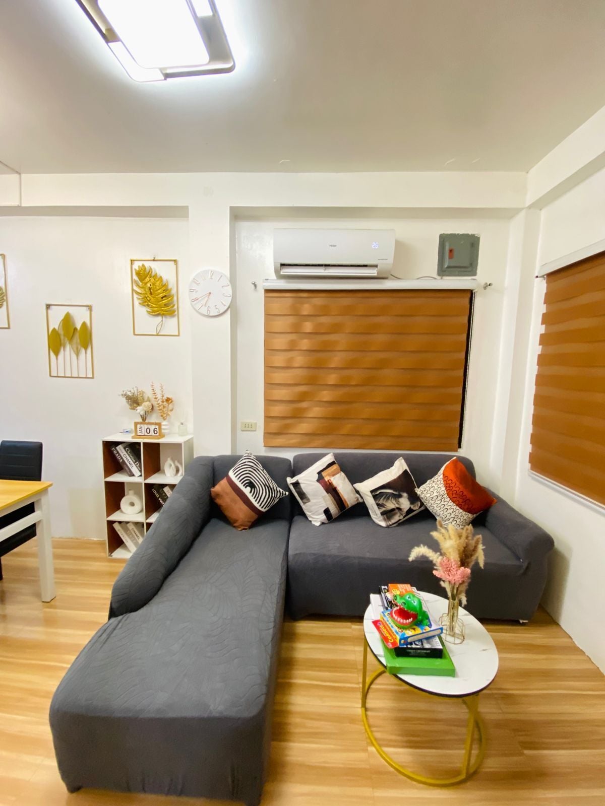 Appartement, 2 chambres, accessible aux personnes à mobilité réduite, vue ville | Coin séjour