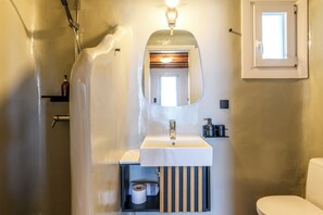 Villa | Bathroom - Aurora Mykonos Villas 4 (Mykonos)