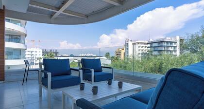 Starlet 1-BR Apt. & Pool in Larnaca