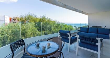 Starlet 1-BR Apt. & Pool in Larnaca