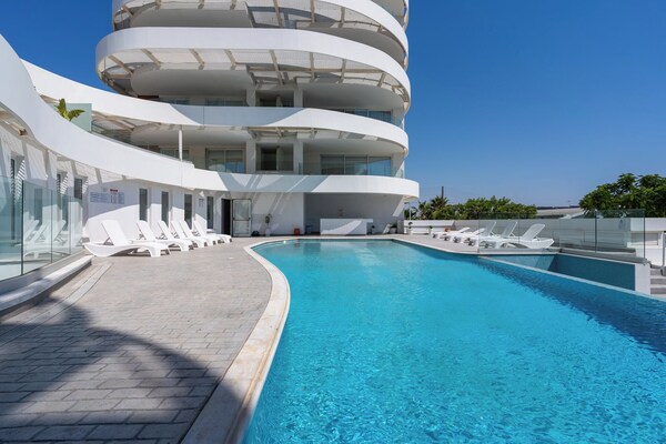Starlet 1-br Apt. & Pool In Larnaca - Larnaka