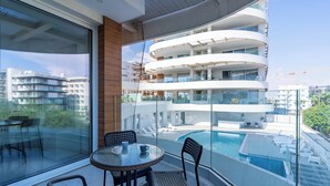 Terrace/patio - Starlet 1-BR Apt. & Pool in Larnaca (Larnaca)