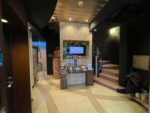 Lobby - HOTEL THE ATTA (TosToshimaku Ikebukuro)