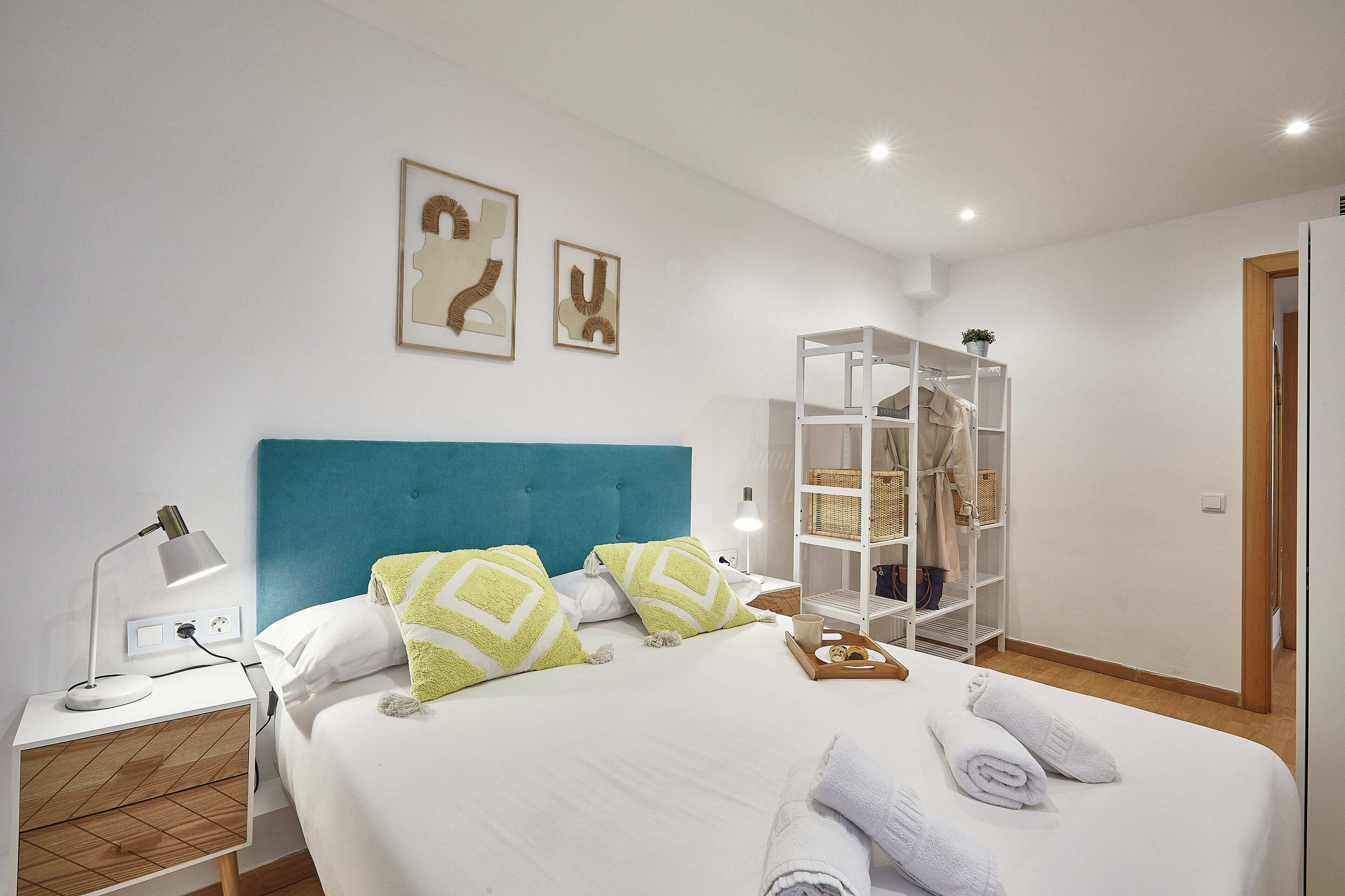 Iron/ironing board, free WiFi