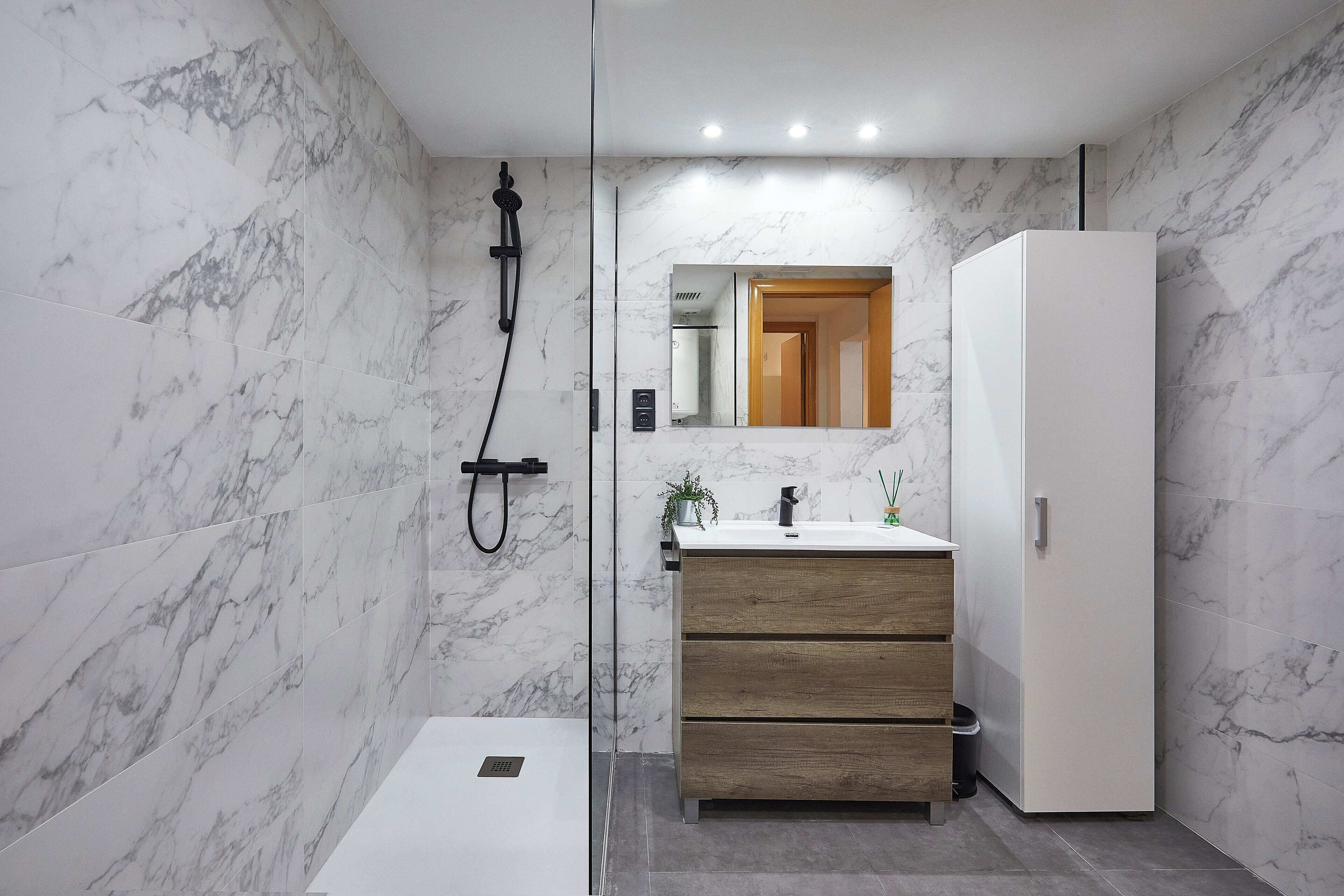 Apartment, 2 Bedrooms | Bathroom
