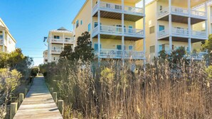 Exterior - Soundside Sunsets - Gorgeous Home with Gorgeous Sound Views; 4 BR/4.5 Baths (Surf City)