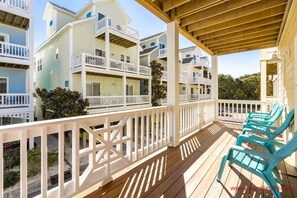 Property grounds - Soundside Sunsets - Gorgeous Home with Gorgeous Sound Views; 4 BR/4.5 Baths (Surf City)