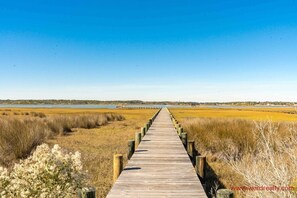 Miscellaneous - Soundside Sunsets - Gorgeous Home with Gorgeous Sound Views; 4 BR/4.5 Baths (Surf City)
