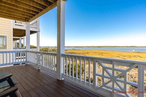 Property grounds - Soundside Sunsets - Gorgeous Home with Gorgeous Sound Views; 4 BR/4.5 Baths (Surf City)
